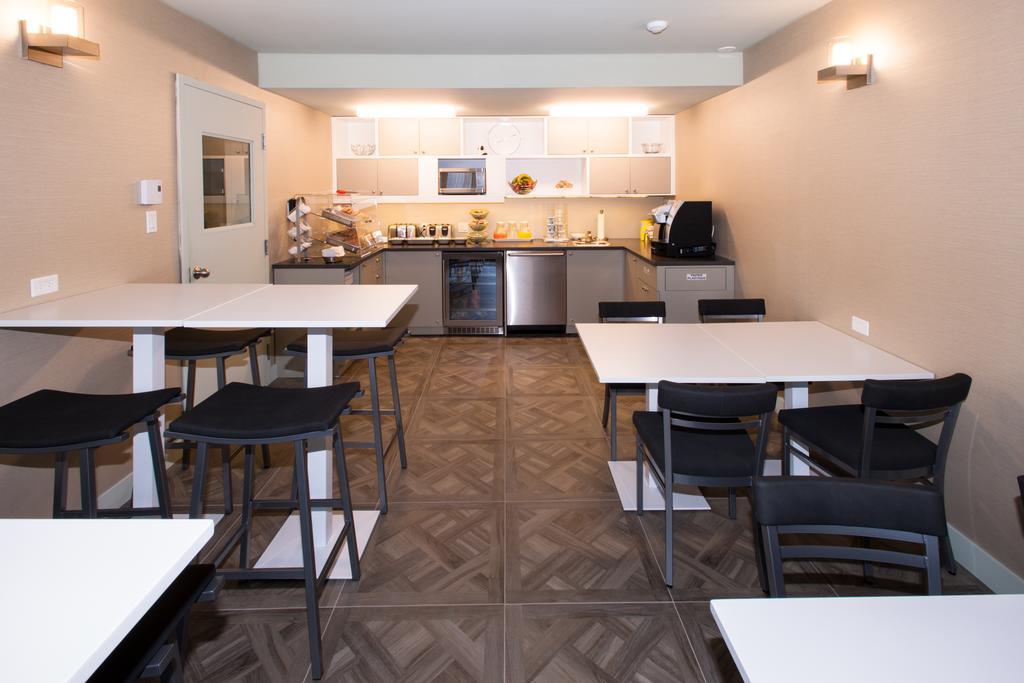 Le Chabrol Hotel & Suites Montreal Pokój zdjęcie