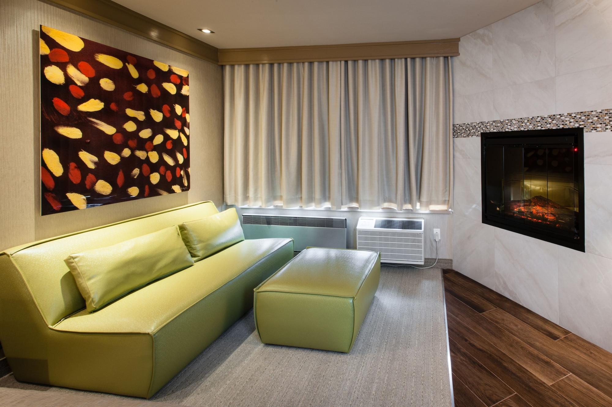 Le Chabrol Hotel & Suites Montreal Zewnętrze zdjęcie