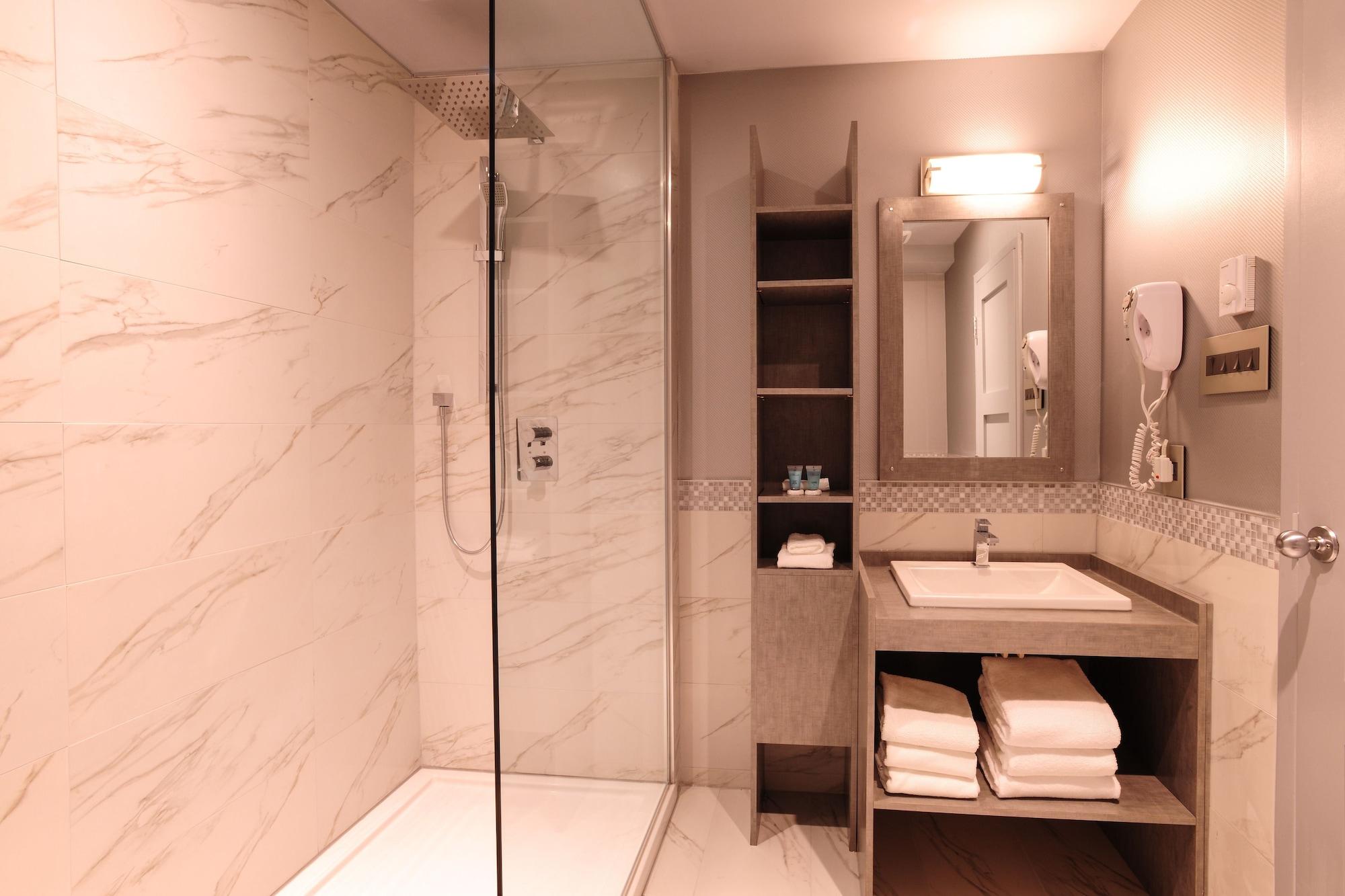 Le Chabrol Hotel & Suites Montreal Zewnętrze zdjęcie