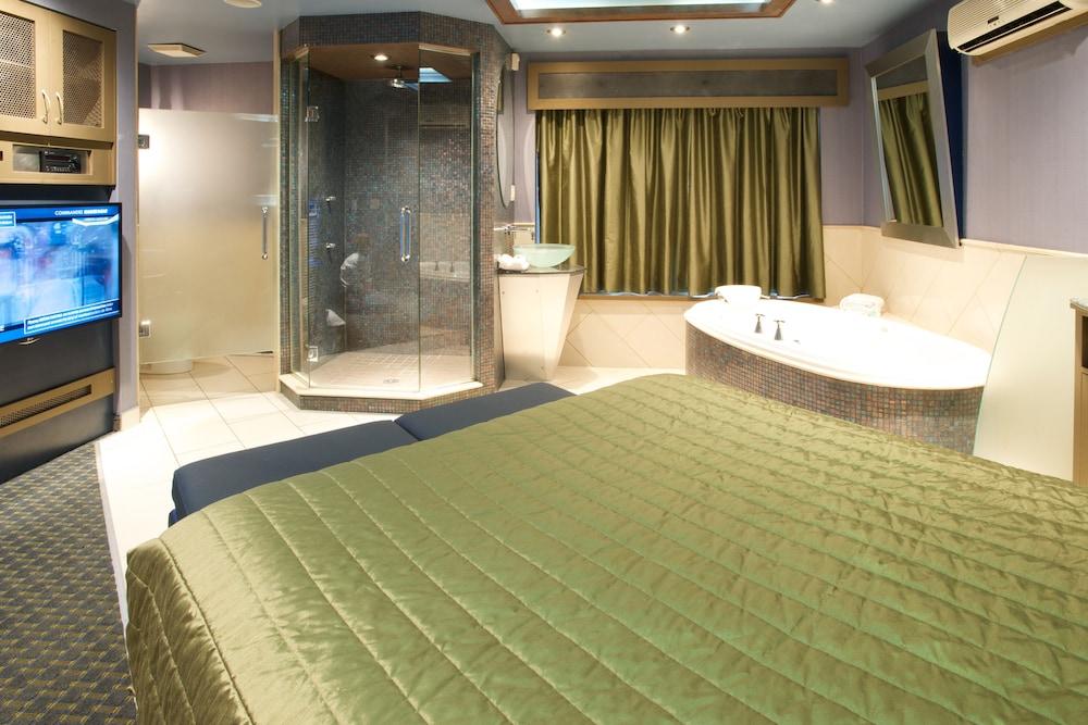 Le Chabrol Hotel & Suites Montreal Zewnętrze zdjęcie
