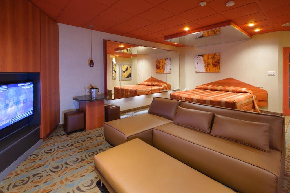Le Chabrol Hotel & Suites Montreal Zewnętrze zdjęcie