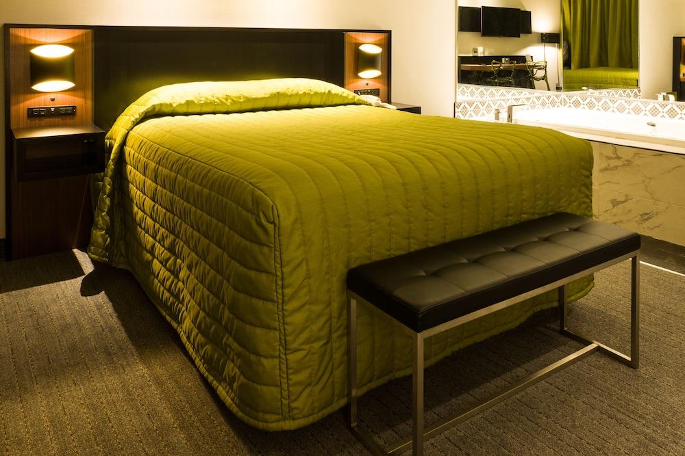 Le Chabrol Hotel & Suites Montreal Zewnętrze zdjęcie