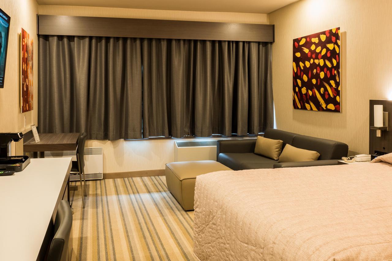 Le Chabrol Hotel & Suites Montreal Zewnętrze zdjęcie